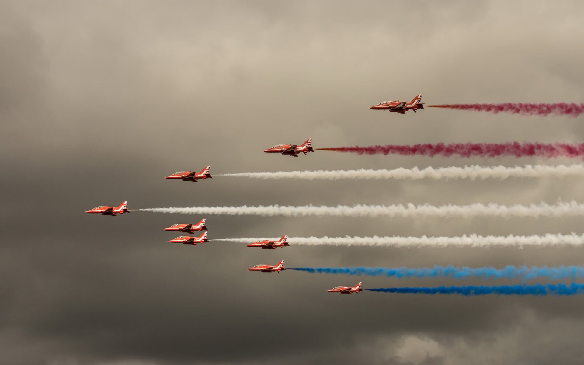 开云网页版-高位压迫下进球转化率超常规战术，高位压迫和防守反击