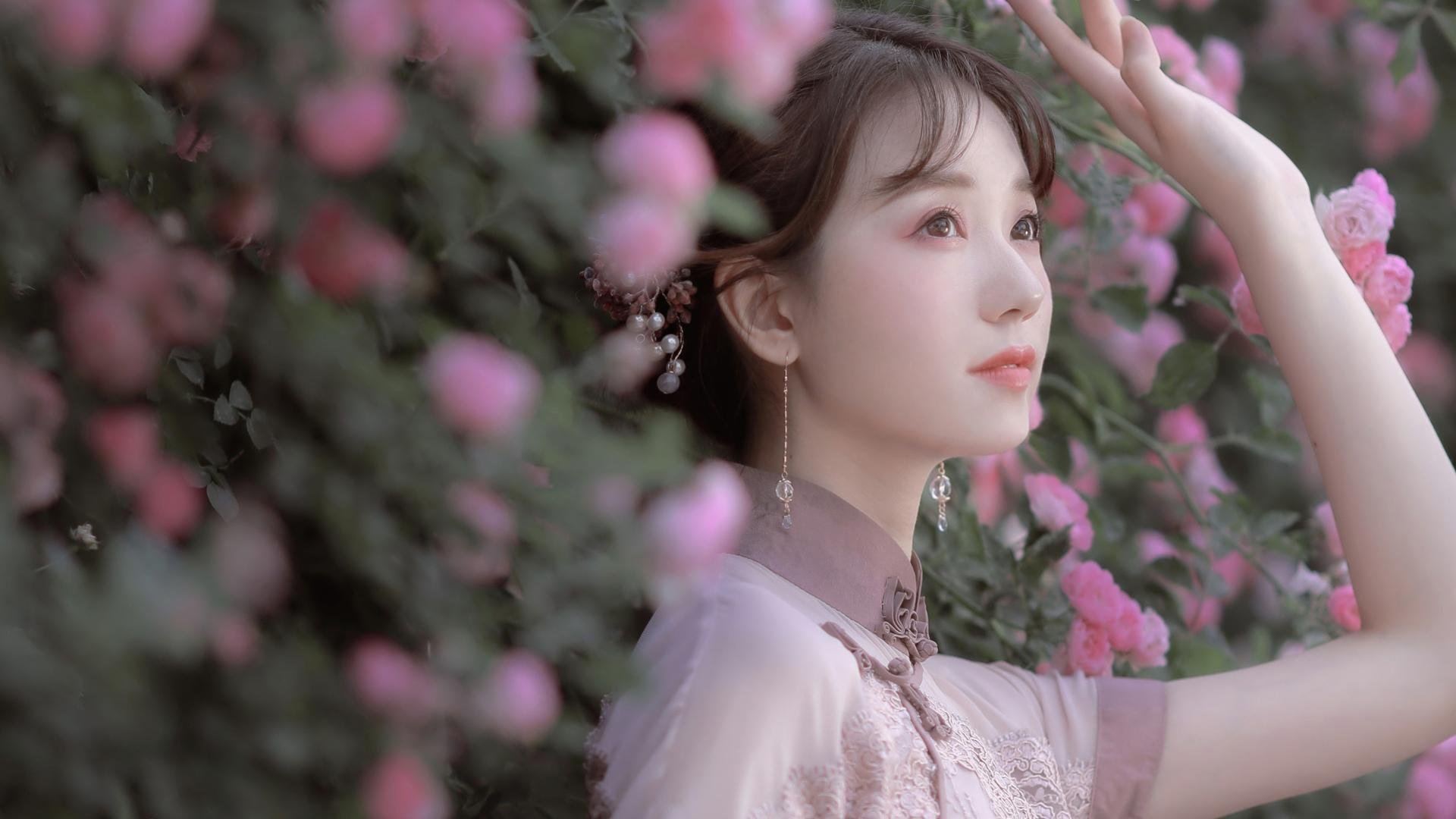 浓眉表示保持健康是赛季最大挑战，浓眉在哪场比赛中上场时间最短